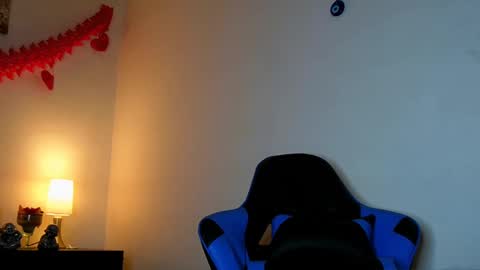 Snapshot of alessiavix chatting on 02-14-25, 03:58 Alessia Meow online show from 02-14-25, 03:58