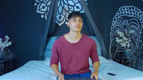 Snapshot of alessiovitale chatting on 12-05-25, 12:03 Alessio online show from 12-05-25, 12:03