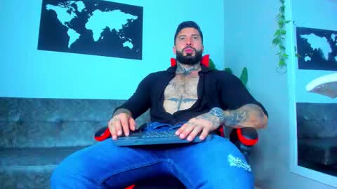 Snapshot of alessrose22 chatting on 02-26-26, 07:35 Aless Rose online show from 02-26-26, 07:35