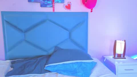 AleSweett online show from 02-25-26, 12:26