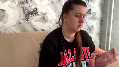 Aletta Oushen online show from 02-26-25, 06:37