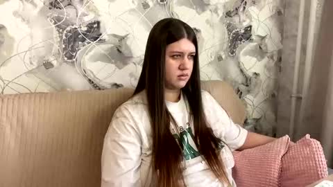 Aletta Oushen online show from 02-28-25, 11:03