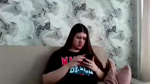 Aletta Oushen online show from 03-03-25, 08:27