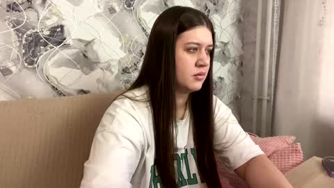 Aletta Oushen online show from 03-04-25, 11:08