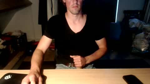 Snapshot of alettaoceanftw chatting on 05-17-26, 07:10 AlettaOceanFtw online show from 05-17-26, 07:10