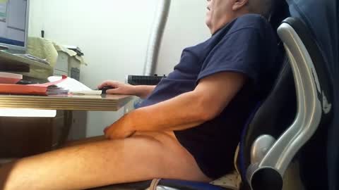 alex47100 online show from 02-06-25, 09:11