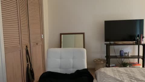 alex  online show from 05-13-26, 06:27