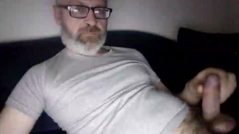 Snapshot of alex80581 chatting on 04-14-26, 08:59 Alexey online show from 04-14-26, 08:59