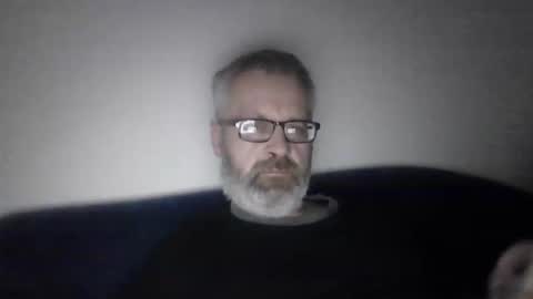 Snapshot of alex80581 chatting on 04-20-26, 08:32 Alexey online show from 04-20-26, 08:32