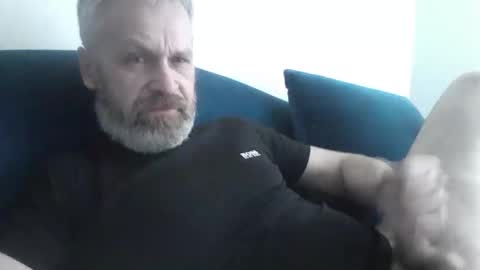 Snapshot of alex80581 chatting on 06-01-26, 02:52 Alexey online show from 06-01-26, 02:52
