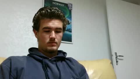 Alex83530 online show from 12-31-24, 01:52