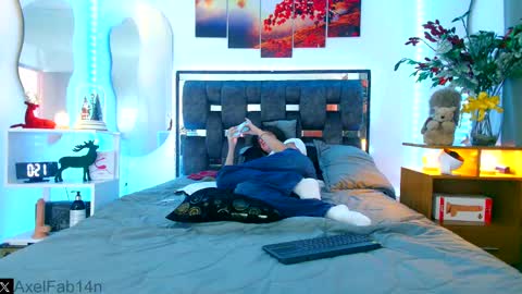 sneider online show from 12-22-24, 06:37