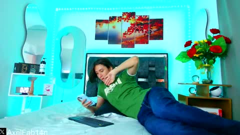 sneider online show from 02-23-25, 07:07