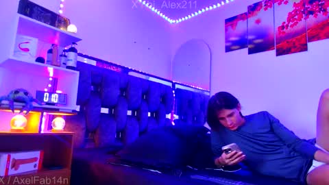 sneider online show from 11-16-25, 08:36