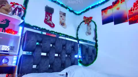 sneider online show from 12-22-25, 03:36