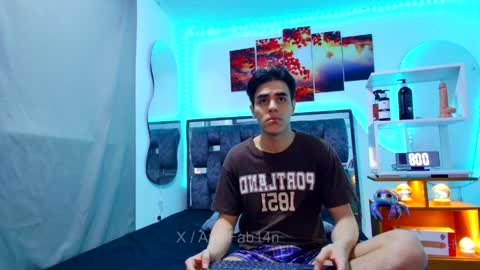 sneider online show from 04-19-26, 02:55