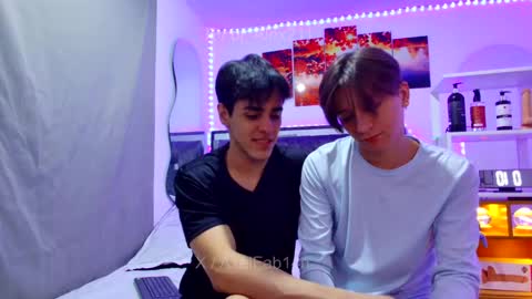 Snapshot of alex_and_fabian chatting on 04-29-26, 03:32 sneider online show from 04-29-26, 03:32