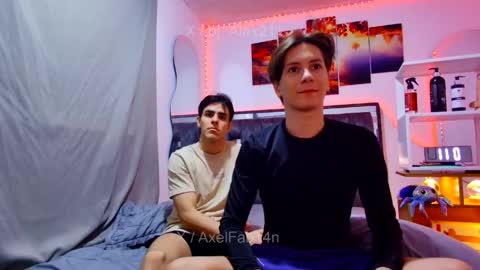 Snapshot of alex_and_fabian chatting on 05-01-26, 02:38 sneider online show from 05-01-26, 02:38