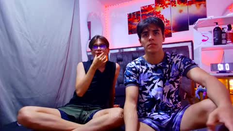 Snapshot of alex_and_fabian chatting on 05-24-26, 02:05 sneider online show from 05-24-26, 02:05