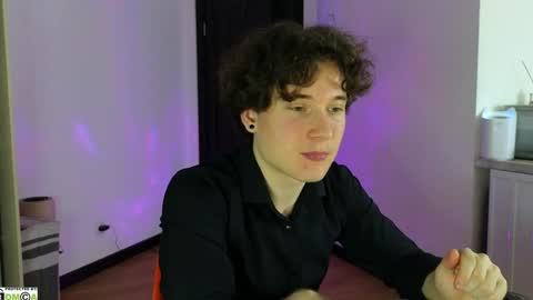 Snapshot of alex_candy_pump chatting on 12-02-24, 10:12 FAVORITE online show from 12-02-24, 10:12