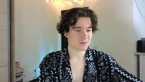 Snapshot of alex_candy_pump chatting on 01-09-25, 04:08 FAVORITE online show from 01-09-25, 04:08