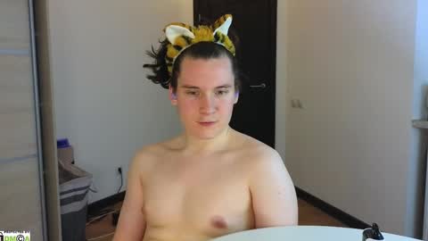 Snapshot of alex_candy_pump chatting on 02-11-25, 01:10 FAVORITE online show from 02-11-25, 01:10