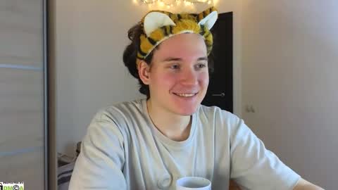 Snapshot of alex_candy_pump chatting on 02-26-25, 02:46 FAVORITE online show from 02-26-25, 02:46