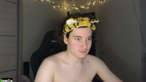 FAVORITE online show from 11-08-25, 12:33