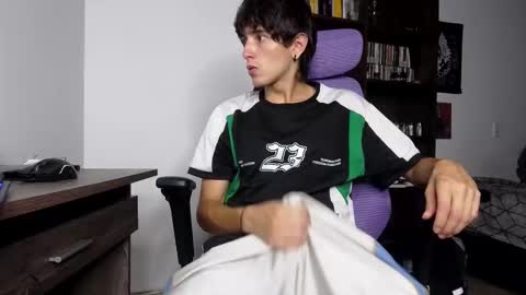 alex_connorr online show from 11-10-25, 04:00