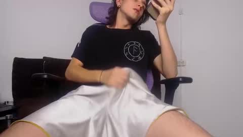Snapshot of alex_connorr chatting on 06-05-26, 10:15 alex_connorr online show from 06-05-26, 10:15