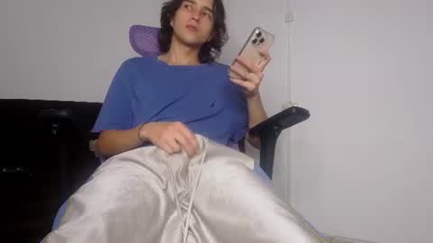 Snapshot of alex_connorr chatting on 07-15-26, 01:44 alex_connorr online show from 07-15-26, 01:44
