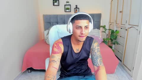 alex online show from 01-10-25, 05:56