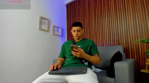 alex online show from 03-25-26, 12:22