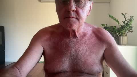 Snapshot of alex_fetishplayer chatting on 07-08-26, 06:18 Alex online show from 07-08-26, 06:18
