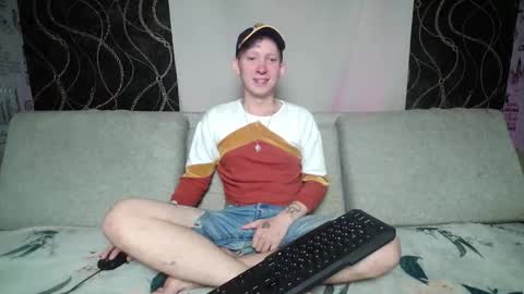 Snapshot of alex_foxy_man chatting on 09-29-25, 09:41 Alex online show from 09-29-25, 09:41