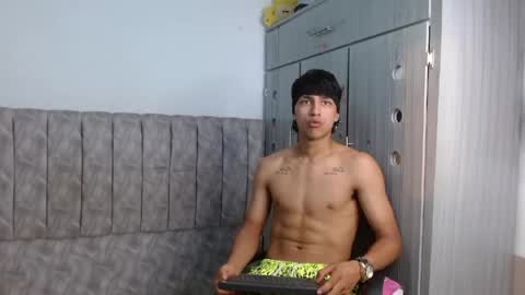 Snapshot of alex_martin47 chatting on 04-18-26, 10:54 alex online show from 04-18-26, 10:54