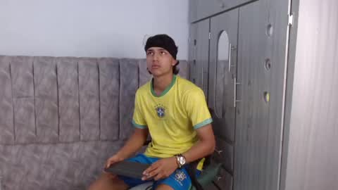 Snapshot of alex_martin47 chatting on 04-24-26, 08:55 alex online show from 04-24-26, 08:55