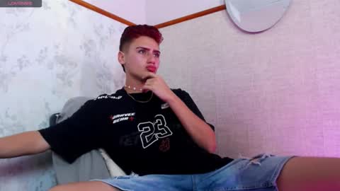 Snapshot of alex_millerss chatting on 11-27-25, 01:18 ALEX online show from 11-27-25, 01:18