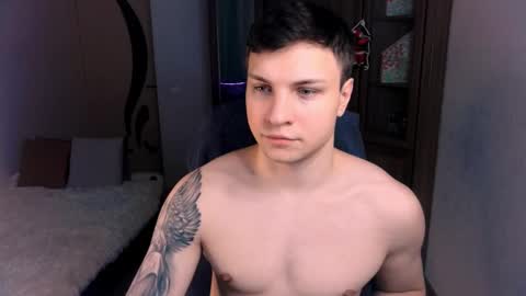 Snapshot of alex_milson chatting on 12-15-24, 11:31 alex_milson online show from 12-15-24, 11:31