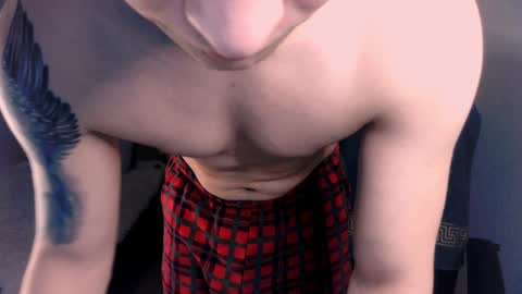 Snapshot of alex_milson chatting on 12-17-24, 06:02 alex_milson online show from 12-17-24, 06:02