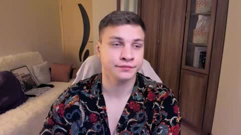 Snapshot of alex_milson chatting on 09-19-25, 02:46 alex_milson online show from 09-19-25, 02:46