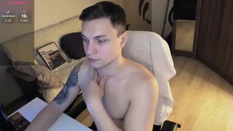 Snapshot of alex_milson chatting on 10-02-25, 04:52 alex_milson online show from 10-02-25, 04:52