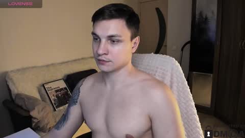 Snapshot of alex_milson chatting on 10-18-25, 02:47 alex_milson online show from 10-18-25, 02:47