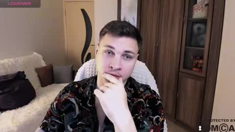 Snapshot of alex_milson chatting on 10-23-25, 07:07 alex_milson online show from 10-23-25, 07:07