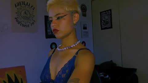 Alex online show from 04-08-26, 10:54