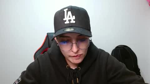 Alex Parker online show from 10-15-25, 01:06