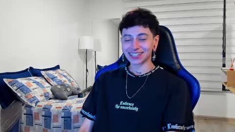 Snapshot of alex_poett chatting on 02-27-25, 05:45 Residente0xxx online show from 02-27-25, 05:45