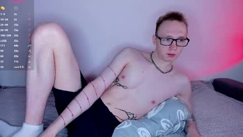Snapshot of alex_silent chatting on 05-18-26, 12:55 alex_silent online show from 05-18-26, 12:55