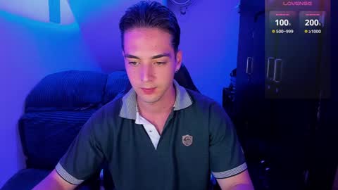 Snapshot of alex_smith0 chatting on 12-23-24, 01:08 online show from 12-23-24, 01:08