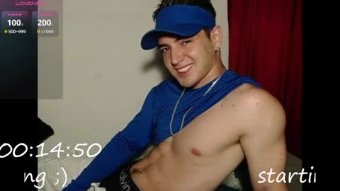 Snapshot of alex_smith0 chatting on 12-25-24, 11:42 online show from 12-25-24, 11:42